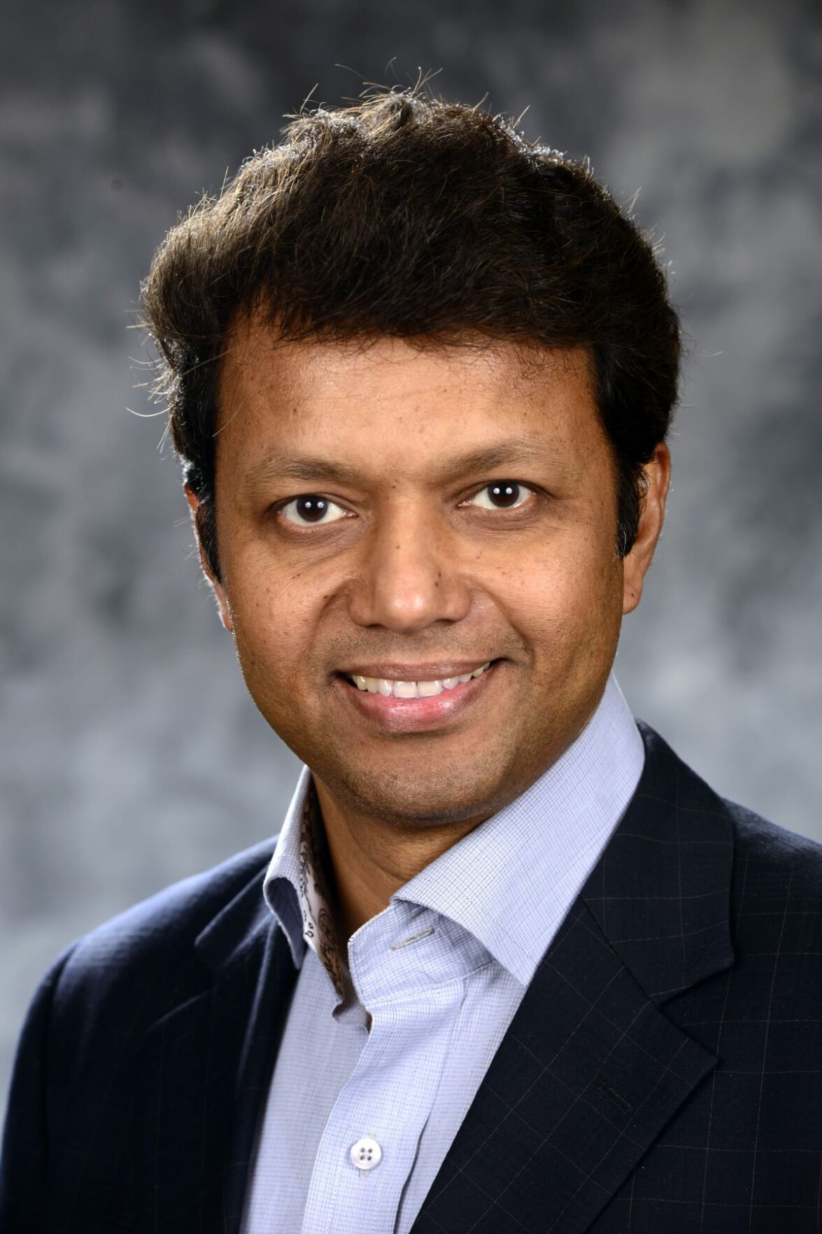 Ahsan.Headshot.UChicago Medicine.jpg
